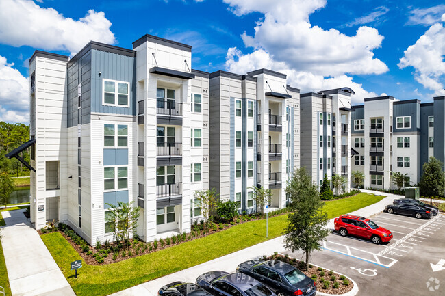 9010 Running Bull Rd Orlando, FL 32825 - Vale East Student Living Apartments