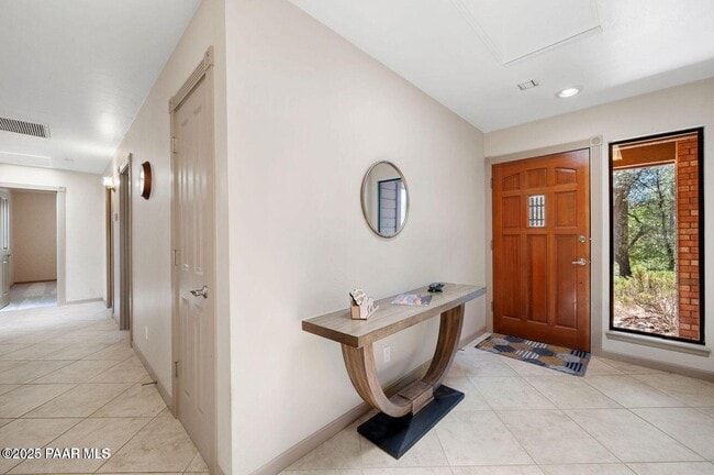 Photo - 1480 Cougar Trail