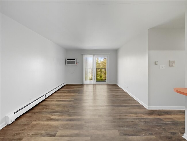 Photo - 126 W Washington St Unidad 323