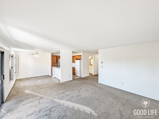 Photo - Beautiful 2B/2BA Condo in Pacific Beach w/ Parking & Swimming Pool!