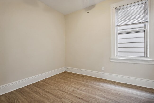 Photo - 101 W 6th St Apartamento Unidad 1