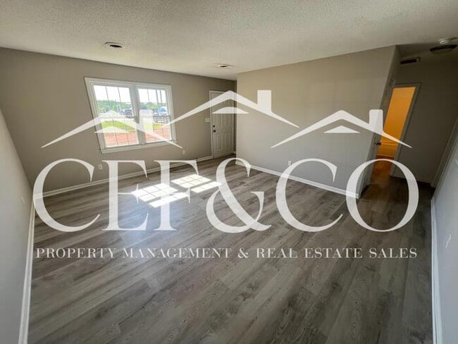 Photo - Conveniently located 2 bedroom 1 bathroom duplex now available!