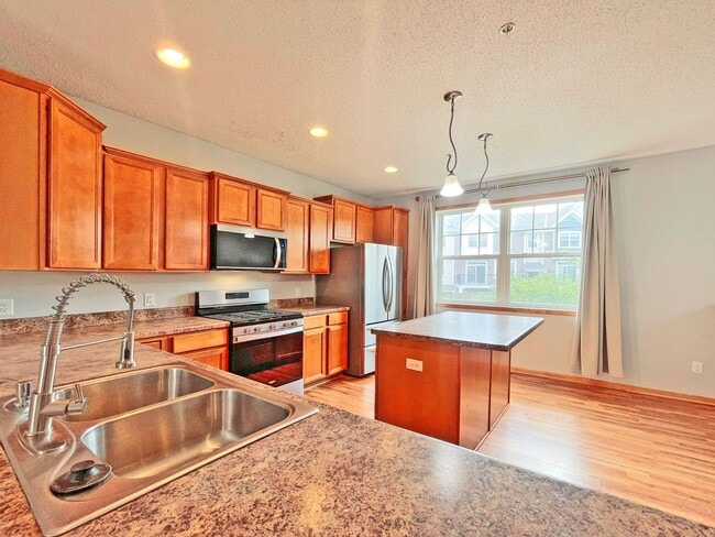 Photo - 11903 Emery Village Dr N