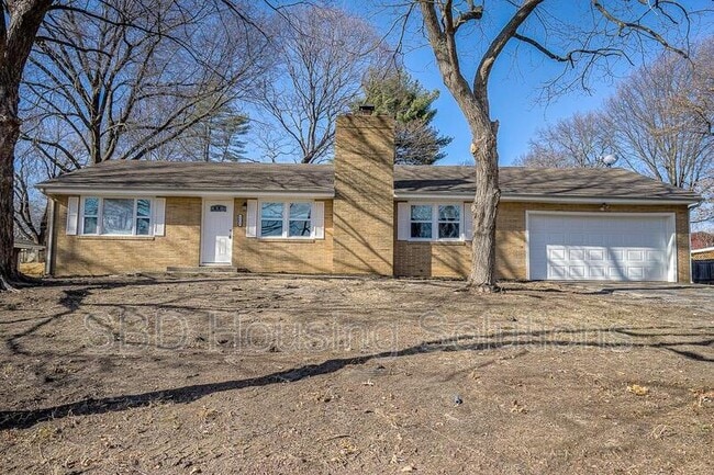 Building Photo - 4004 N Grand Ave
