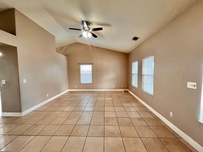 Photo - Charming 4 Bedroom, 2 Bath Home in a Quiet Neighborhood