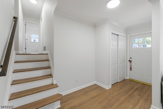 33 Larchmont Rd