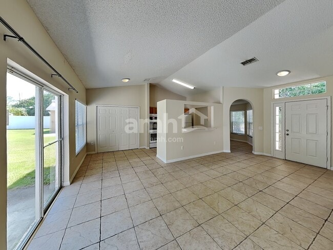 Photo - 2423 Hybrid Dr