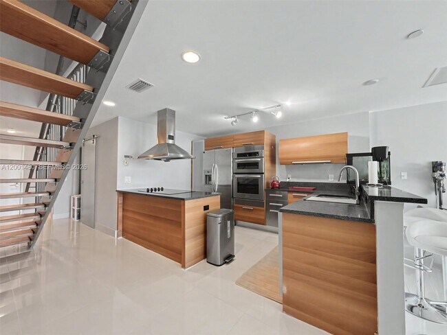 Photo - 2950 NE 188th St Unit 435