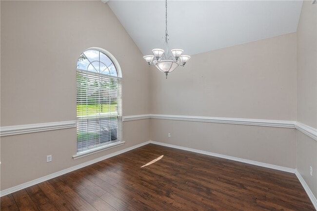 Photo - 305 Stoney Hills Ct