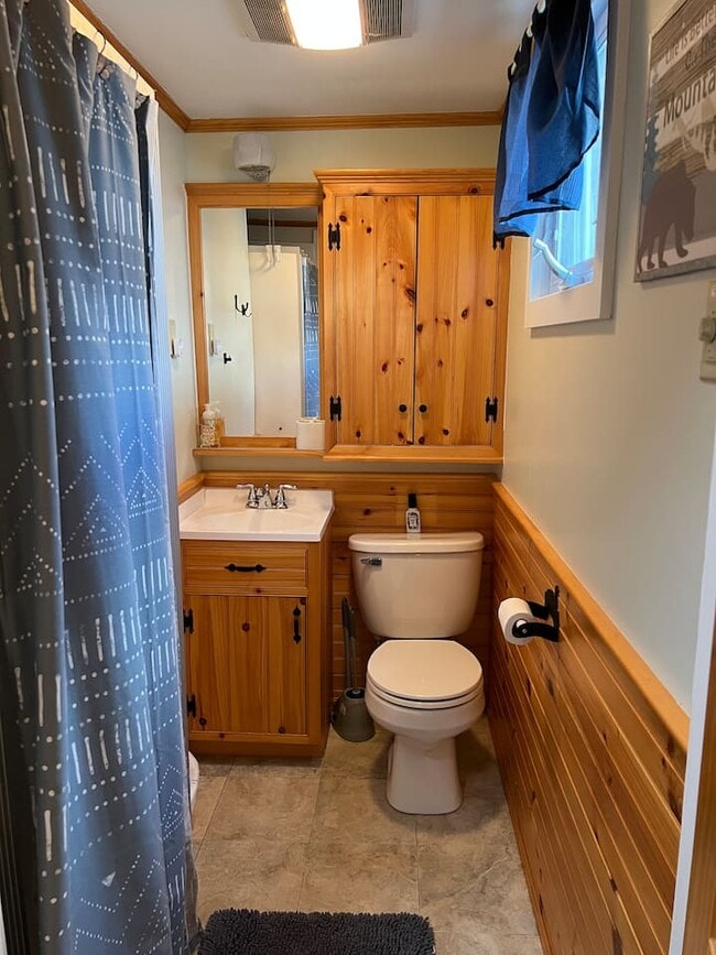 Photo - Lancaster Whitefiled