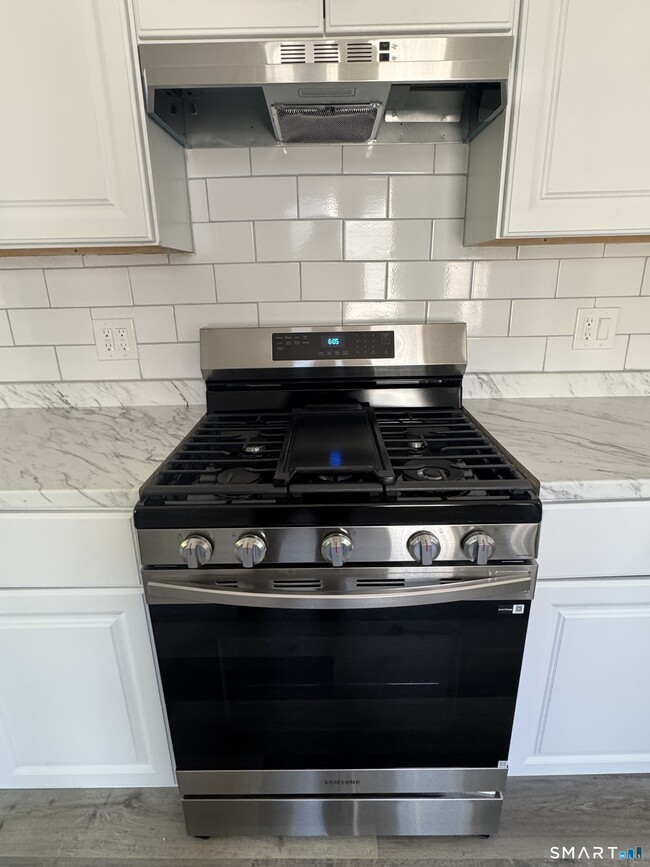 Photo - 67-69-69 Westbourne Pkwy Unit 3