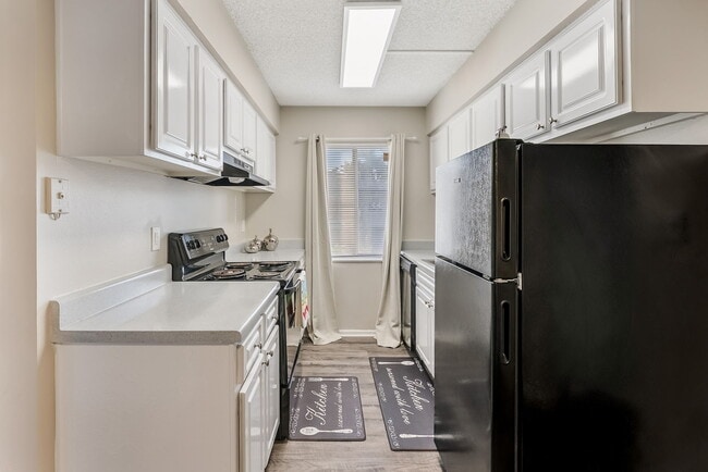 Shoreline Pointe Apartments