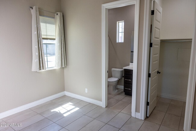 Photo - 2462 E Lovebird Ln