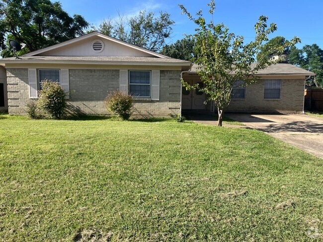 Building Photo - 2512 Lasalle Dr Rental