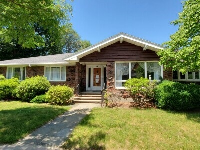 Building Photo - 20 Mossdale Rd Rental