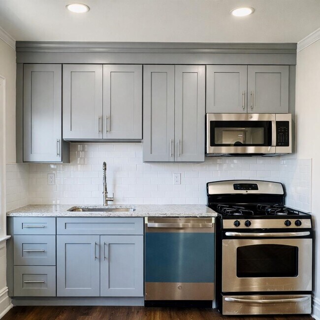 Photo - 69 W 39th St Unidad 3