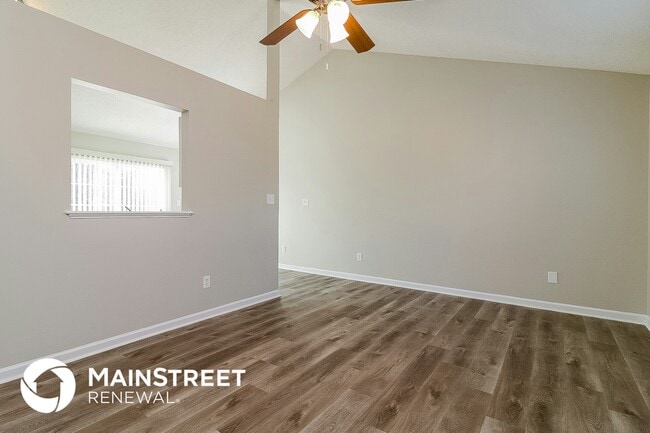 Photo - 195 Percheron Dr