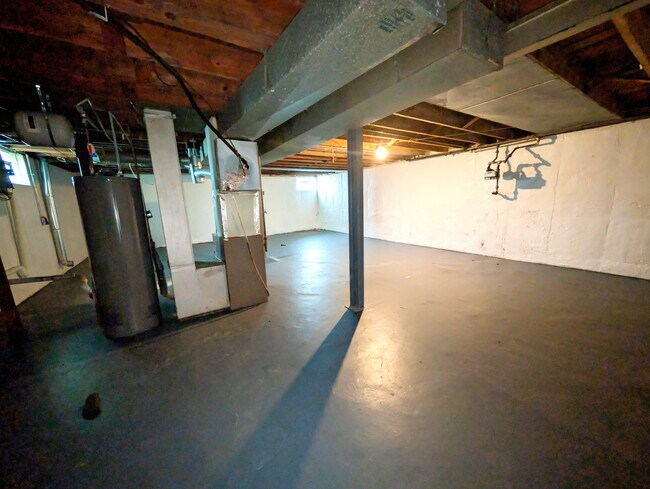 Photo - 7470 Sharon Dr