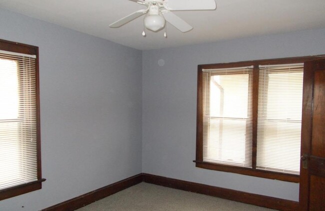 Photo - 558 Lilley Ave House