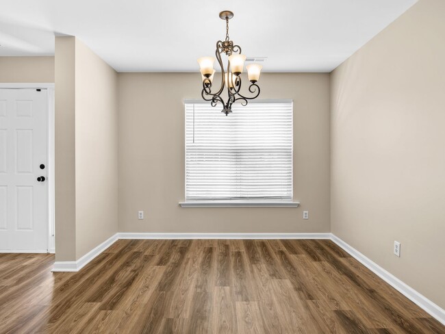 Photo - Beautiful 4 bedroom 2 bathroom house ready for you to call home!