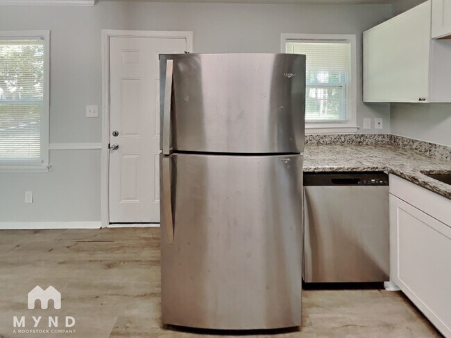 Photo - 7047 Cardigan Ave