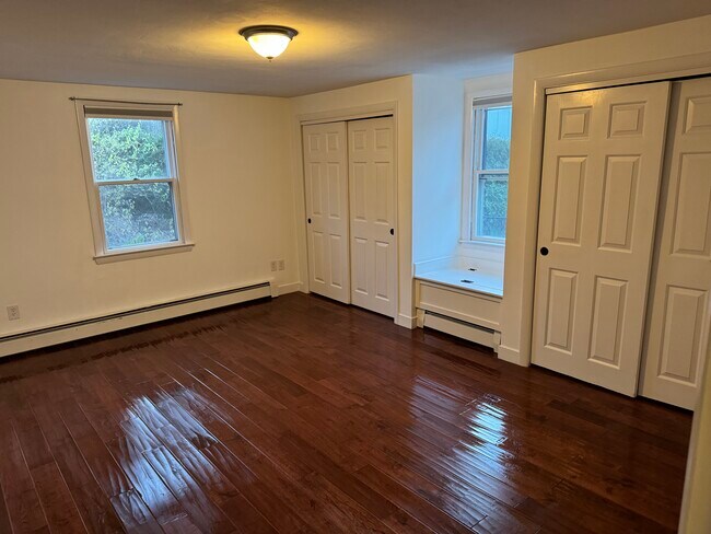 Photo - 108 High St Unit B