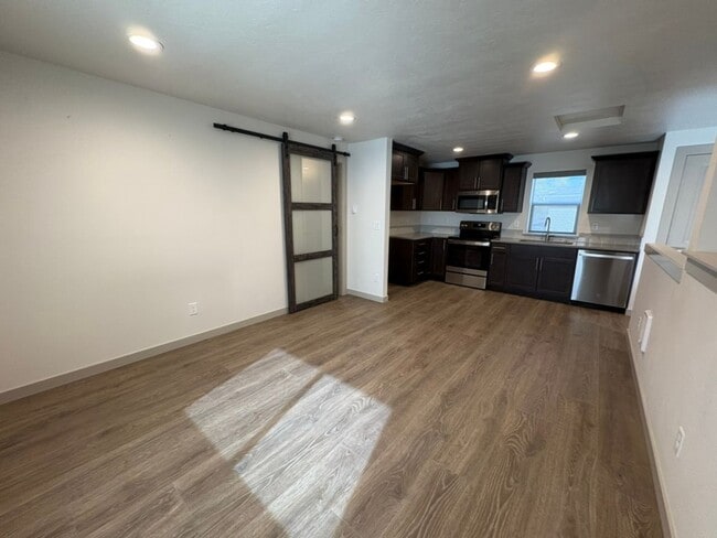 16488 Carter Ct Unidad ADU