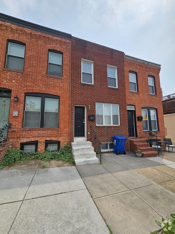 Building Photo - 3103 Foster Ave Rental