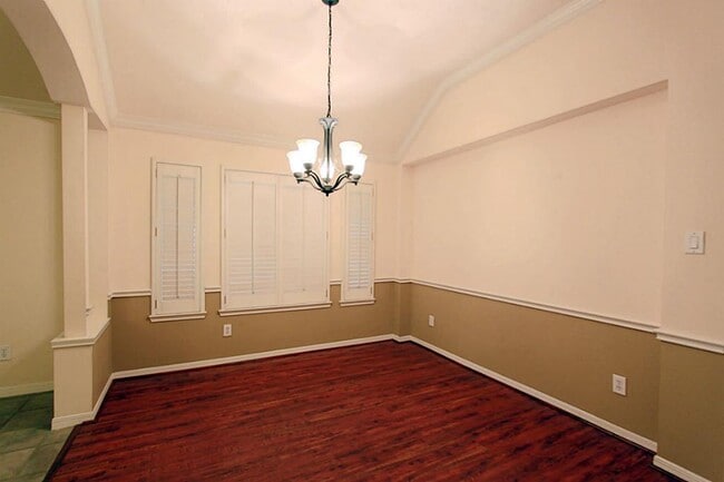 Photo - 523 High Meadows Dr