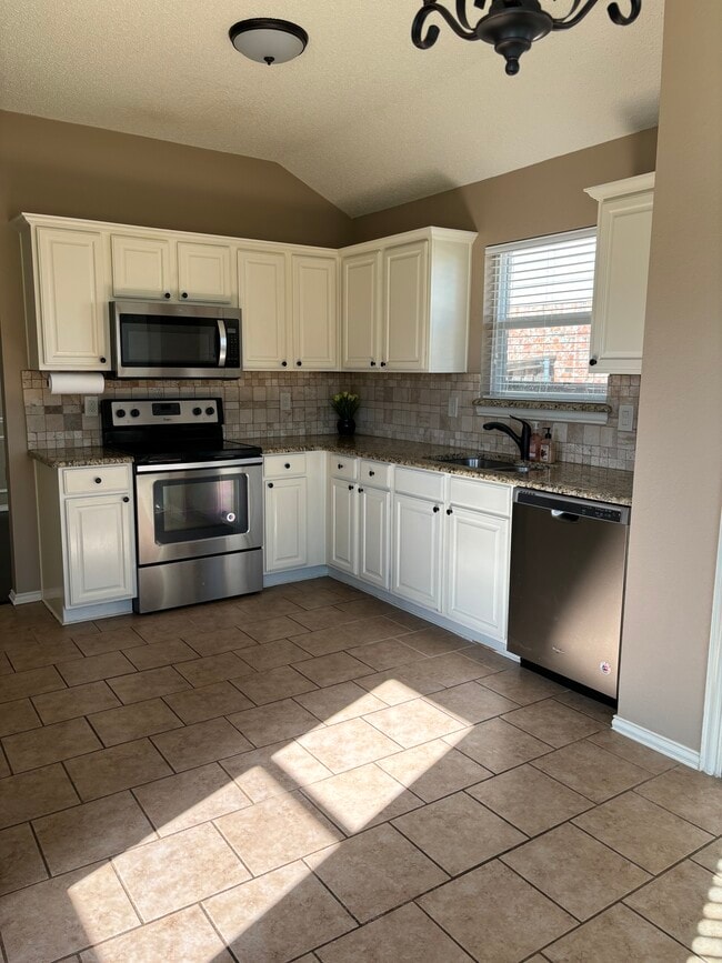 Photo - 1806 Rybovich Ln