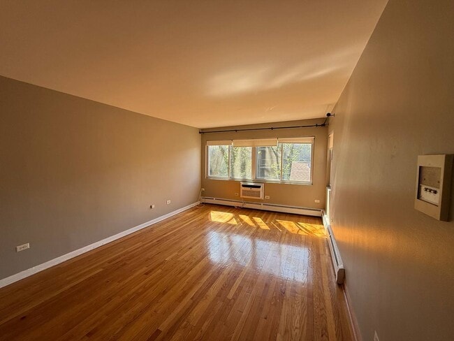 Photo - 1657 W Farwell Ave Unit 3C