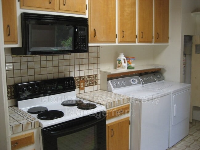 Photo - 701 Crocker Ave