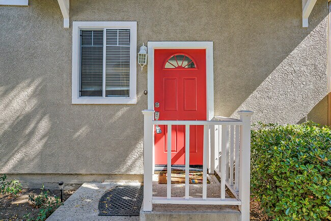 686 Foothill Blvd