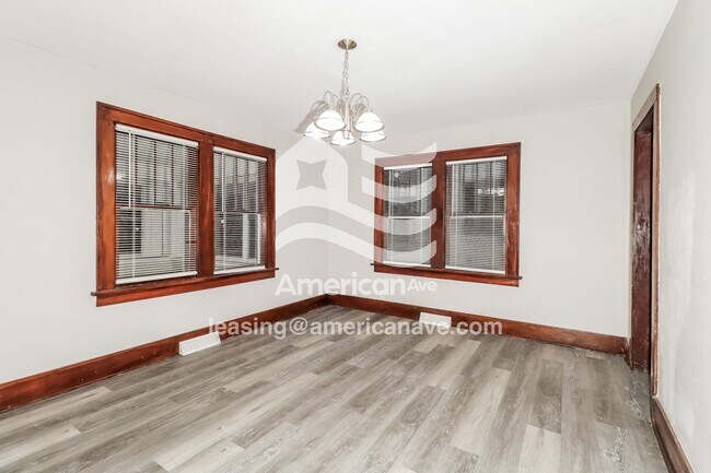 Photo - 1042 Lawndale Ave