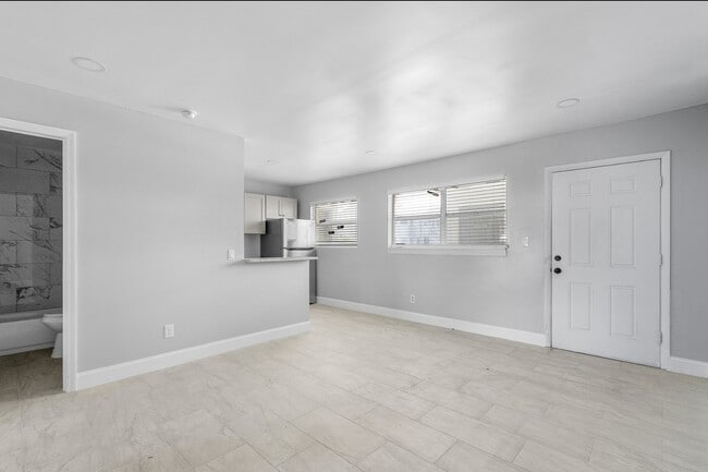 Photo - Midtown Villas