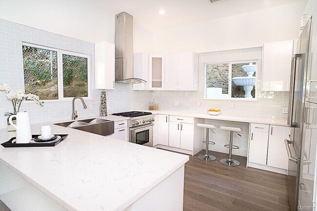 Photo - 3841 Ridgemoor Dr