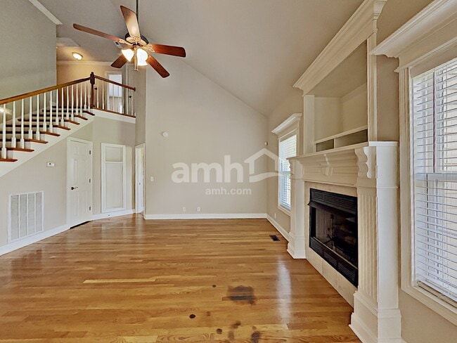 Photo - 1536 Jeter Way