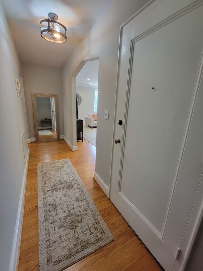 Photo - Fabulous, Furnished, Spacious 2BR with balcony in Alexandria