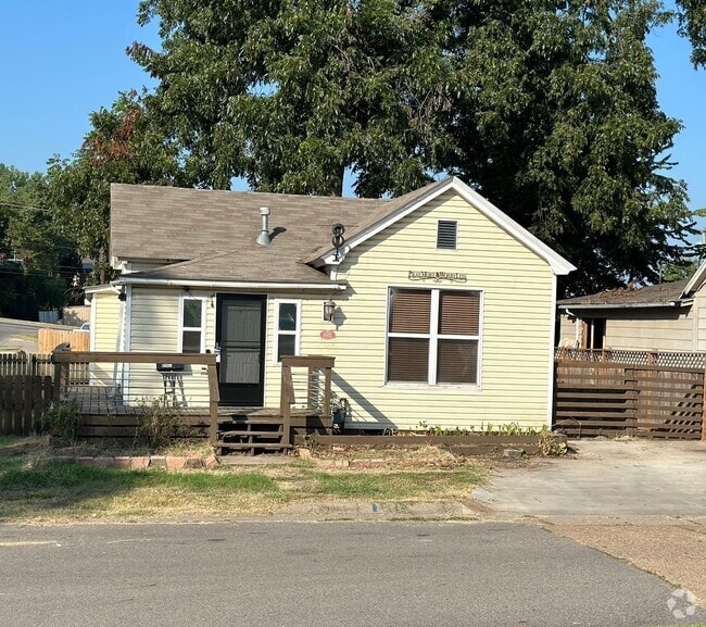Building Photo - $1,355.00 Move-in-special Rental
