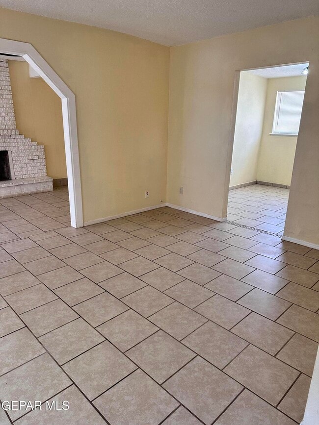 Photo - 5520 Salem Dr