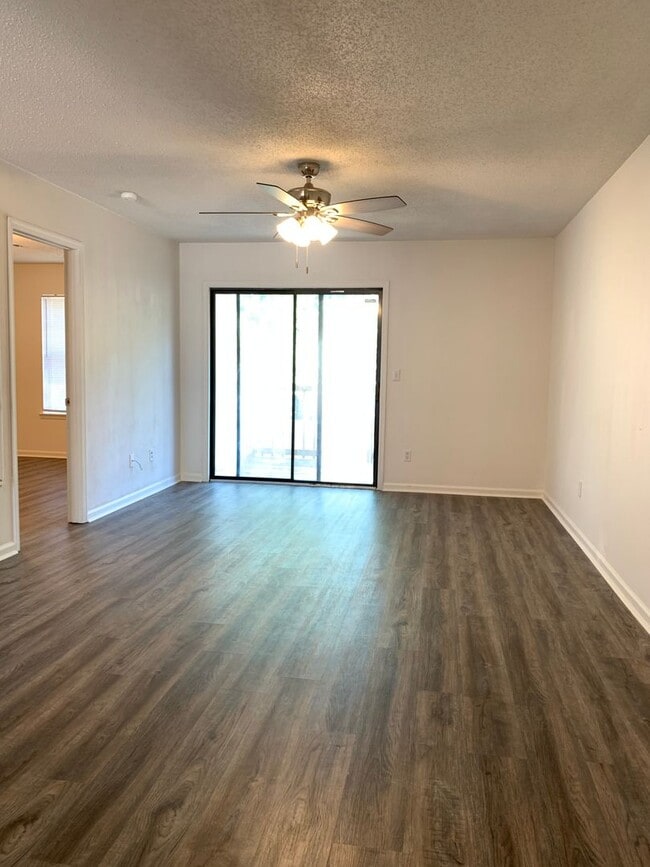 1707 Wembleton Dr