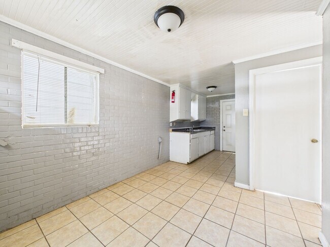 Photo - One Bedroom Apartment in Lafayette!