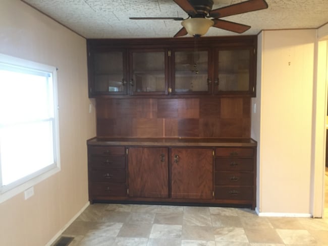 Photo - 5743 Sullivan Trail