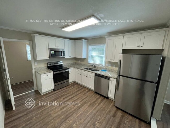 Photo - 90 Hillcrest Ave SE