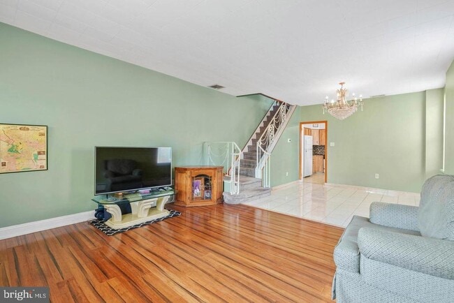 Photo - 7146 Tulip St