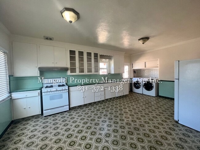 Photo - 301mon Unidad D