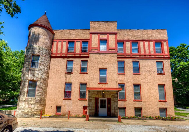 Castle - Castle Apartments