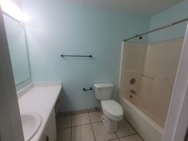 Photo - 3 bedroom 2 bath home located in mid -Wilmington area