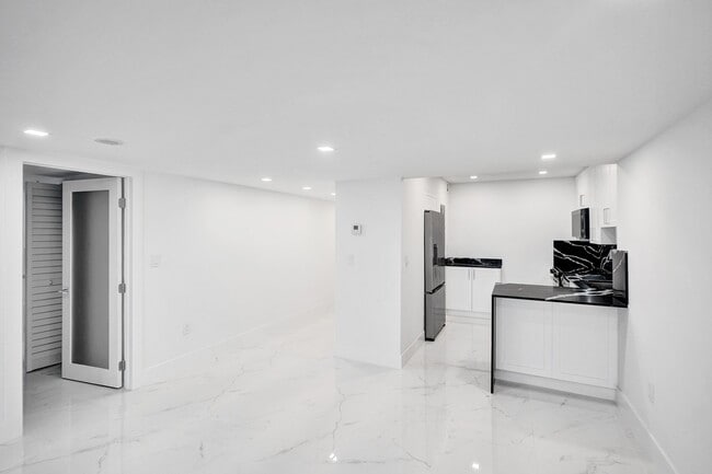 Photo - 3625 N Country Club Dr Unidad # 2310