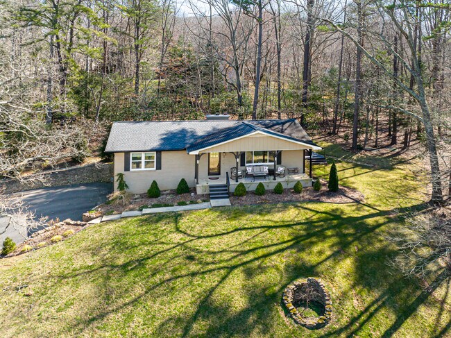 Photo - 9 W Haven Ln